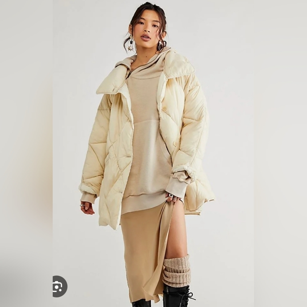Free People "Never Say Never" - Oversized Quilted Puffer Jacket - Cream M - NWT